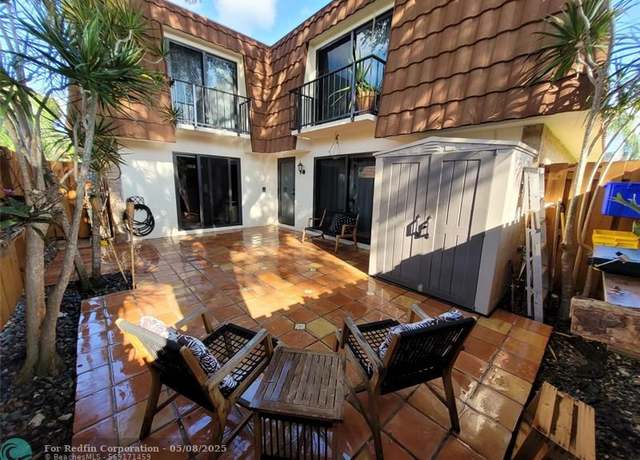 Property at 3210 Spanish Wells Dr Unit 27-A, Delray Beach, FL 33445, 2 beds, 2.5 baths
