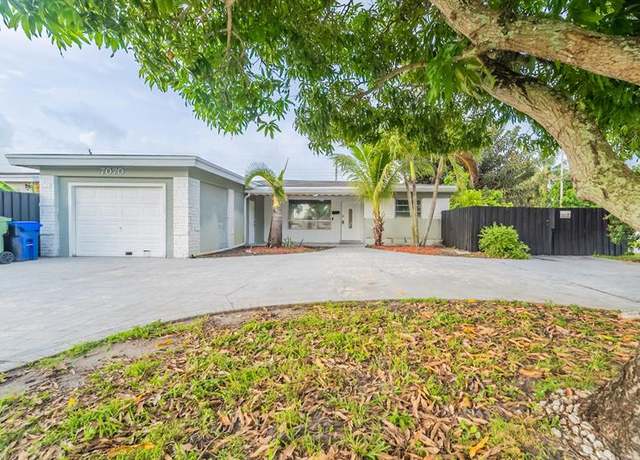 Property at 7070 SW 12th St, Pembroke Pines, FL 33023, 3 beds, 2 baths