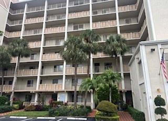 Property at 14460 Strathmore Ln #102, Delray Beach, FL 33446, 2 beds, 2 baths