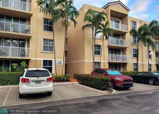 Property at 619 E Sheridan St #208, Dania, FL 33004, 2 beds, 2 baths