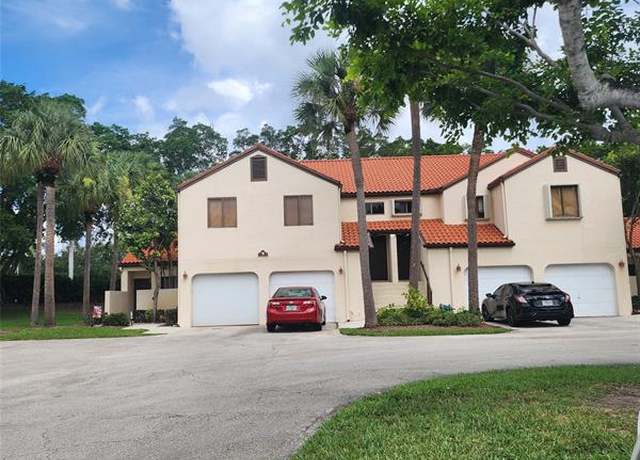 Property at 9 Via De Casas Sur #201, Boynton Beach, FL 33426, 3 beds, 2 baths