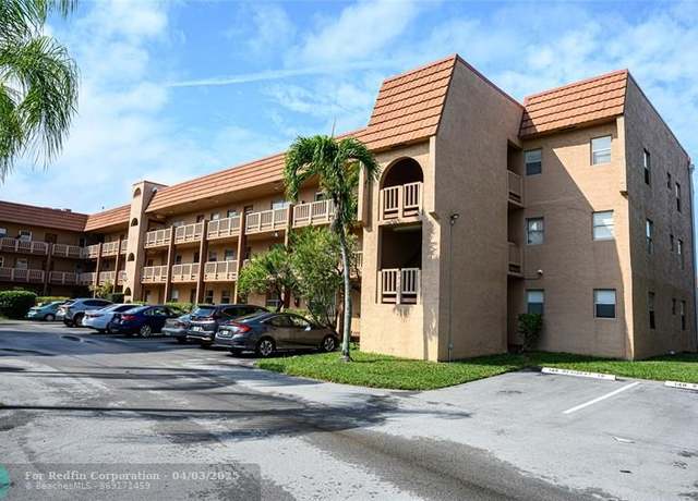 Property at 9750 Sunrise Lakes Blvd #211, Sunrise, FL 33322, 2 beds, 2 baths