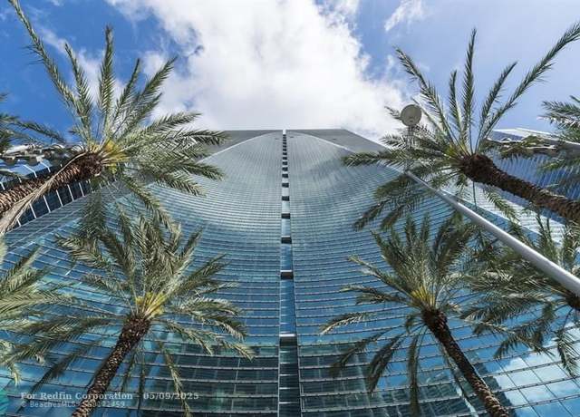 Property at 1395 Brickell Ave #2914, Miami, FL 33131, 1 bed, 1.5 baths