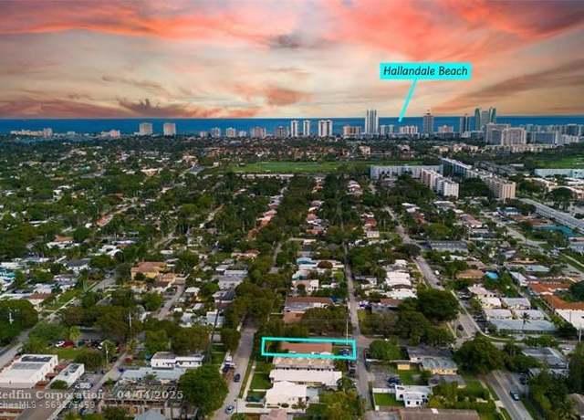 Property at 1602 S 17th Ave, Hollywood, FL 33020, 5 beds, 3 baths
