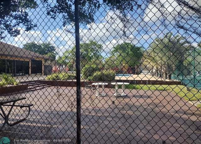 Property at 4220 NW 21st St #222, Lauderhill, FL 33313, 2 beds, 2 baths