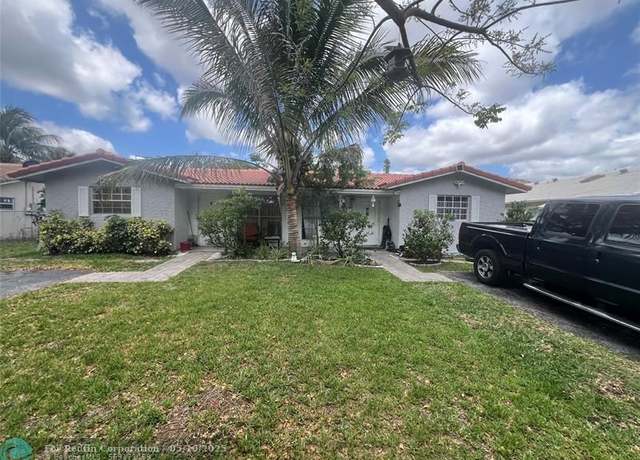 Property at 4380 NW 79th Ter, Coral Springs, FL 33065, 4 beds, 4 baths