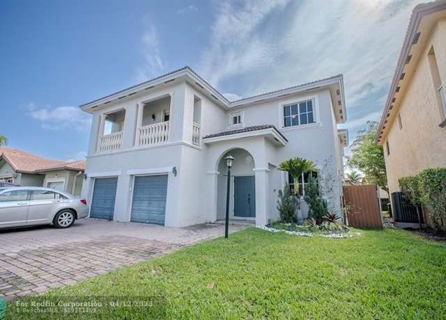 Property at 1351 NE 41st Pl, Homestead, FL 33033, 5 beds, 3.5 baths