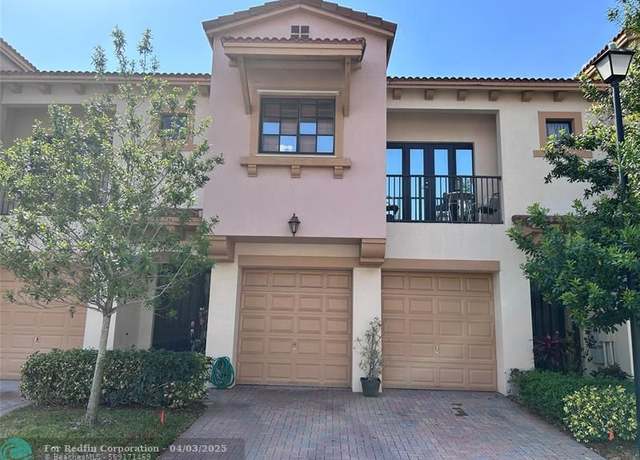 Property at 6087 W Grand Cypress Cir W, Coconut Creek, FL 33073, 3 beds, 2.5 baths