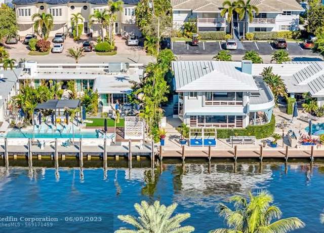 Property at 2732 NE 15th St, Fort Lauderdale, FL 33304, 7 beds, 5 baths