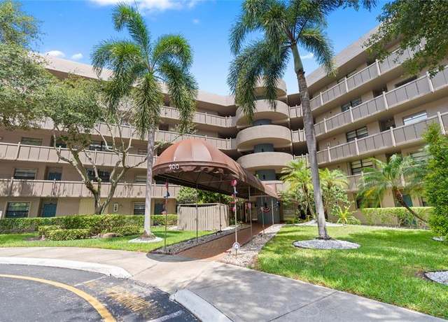 Property at 900 Colony Point Cir #511, Pembroke Pines, FL 33026, 2 beds, 2 baths
