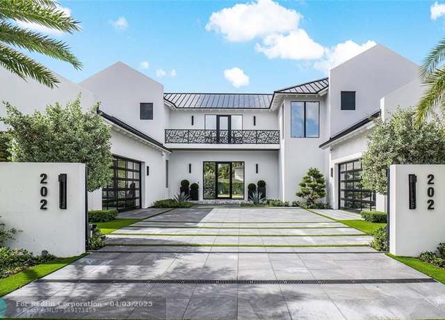 Property at 202 NW 7th St, Delray Beach, FL 33444, 5 beds, 5 baths