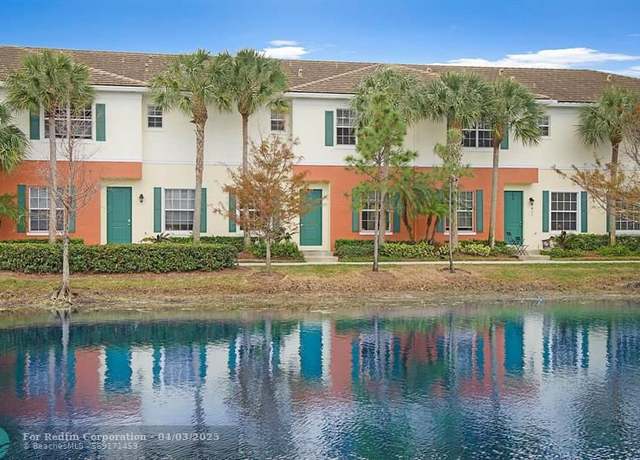 Property at 143 SW 7th St #143, Pompano Beach, FL 33060, 3 beds, 2.5 baths