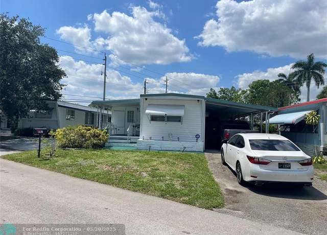 Property at 8581 SW 20th Pl, Davie, FL 33324, 3 beds, 2 baths