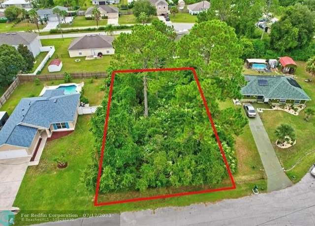 Property at 9 Sea Ship Pl, FL 32164