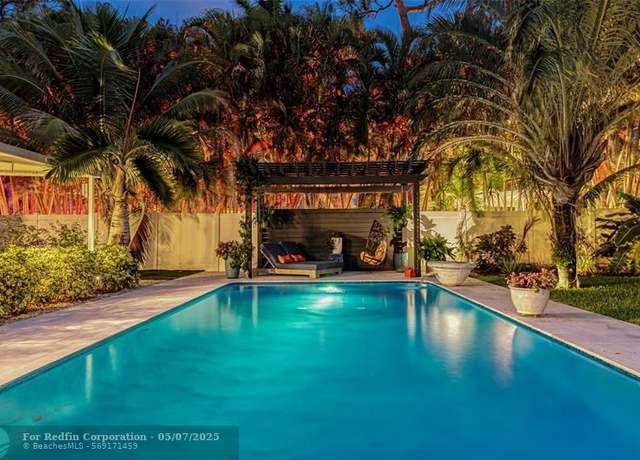 Property at 412 NE 26th St, Wilton Manors, FL 33305, 3 beds, 2 baths