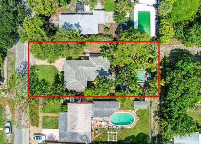 Property at 829 SW 19th St, Fort Lauderdale, FL 33315, 3 beds, 2 baths