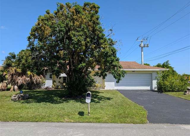 Property at 6606 NW 95th Ave, Tamarac, FL 33321, 3 beds, 2 baths