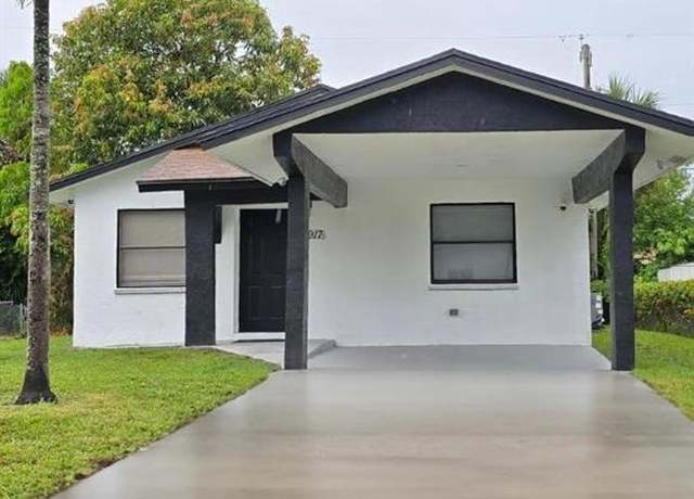 Property at 2917 NW 2nd St, Pompano Beach, FL 33069, 3 beds, 2 baths