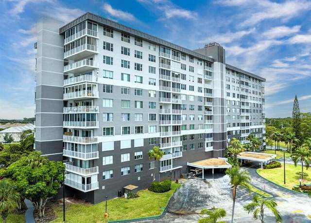 Property at 3850 Washington St #1003, Hollywood, FL 33021, 1 bed, 1.5 baths