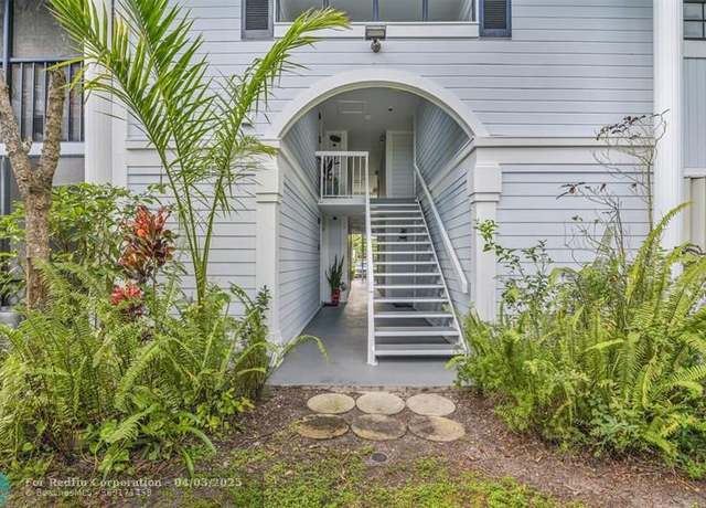 Property at 935 NE 199th St Unit 103-16, Miami, FL 33179, 2 beds, 2 baths