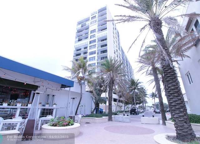 Property at 322 Buchanan St #1001, Hollywood, FL 33019, 1 bed, 1.5 baths