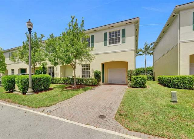 Property at 637 SW 3rd Ave #637, Pompano Beach, FL 33060, 3 beds, 2.5 baths
