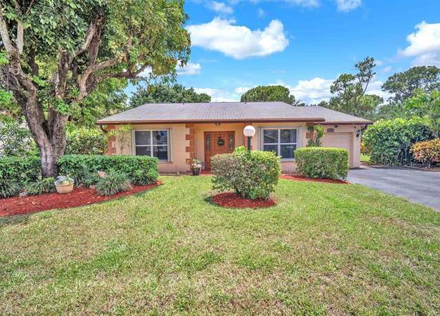 Property at 6104 Rainbow Cir, Green Acres, FL 33463, 2 beds, 2 baths