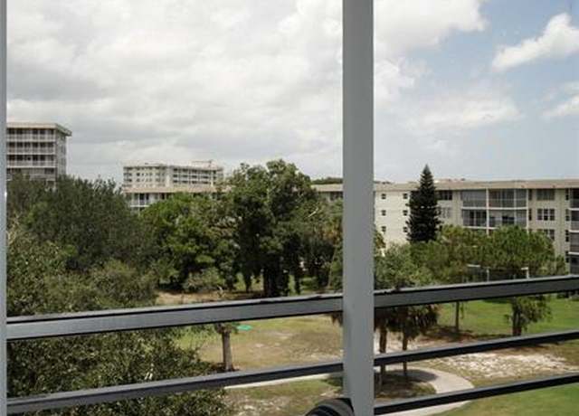 Property at 545 Oaks Ln #508, Pompano Beach, FL 33069, 2 beds, 2 baths