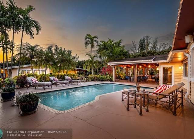 Property at 5161 Thoroughbred Ln, Southwest Ranches, FL 33330, 5 beds, 5.5 baths