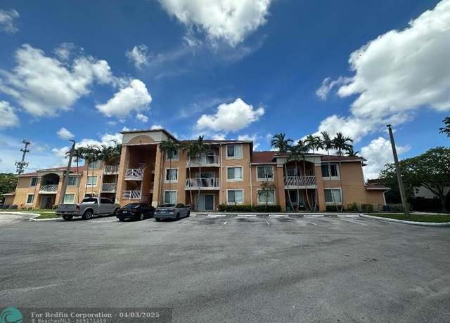 Property at 6992 SW 39th St Unit 106-I, Davie, FL 33314, 3 beds, 2 baths