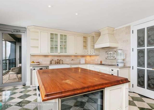 Property at 1425 Brickell Ave Unit 41B, Miami, FL 33131, 2 beds, 2.5 baths