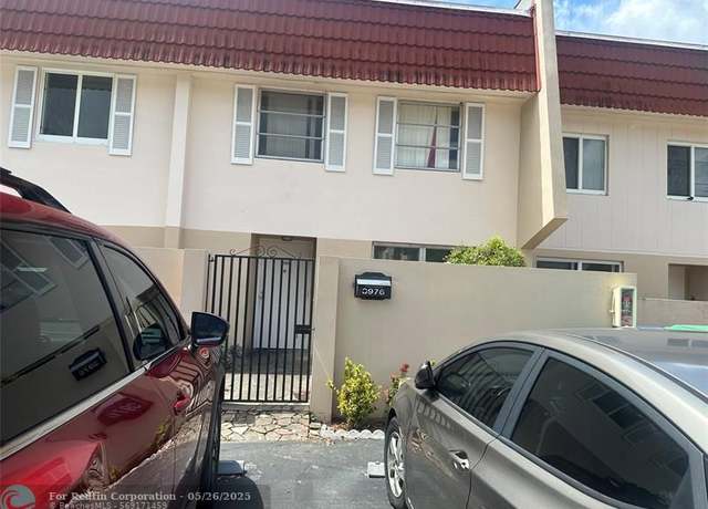 Property at 3976 Inverrary Dr Unit C4, Fort Lauderdale, FL 33319, 3 beds, 2.5 baths