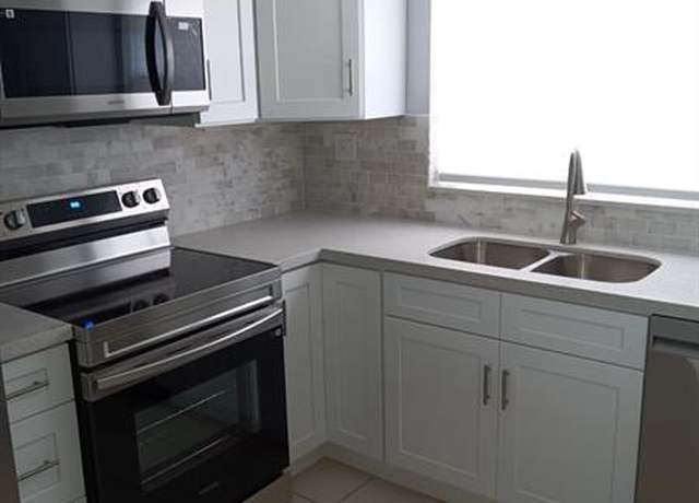 Property at 9861 Sunrise Lakes Blvd #307, Sunrise, FL 33322, 2 beds, 2 baths