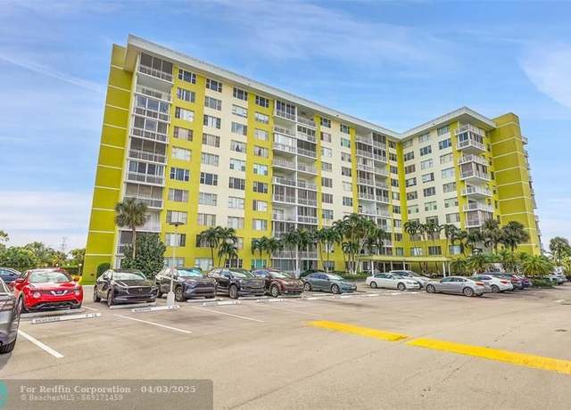 Property at 4400 Hillcrest Dr Unit 414B, Hollywood, FL 33021, 2 beds, 2 baths