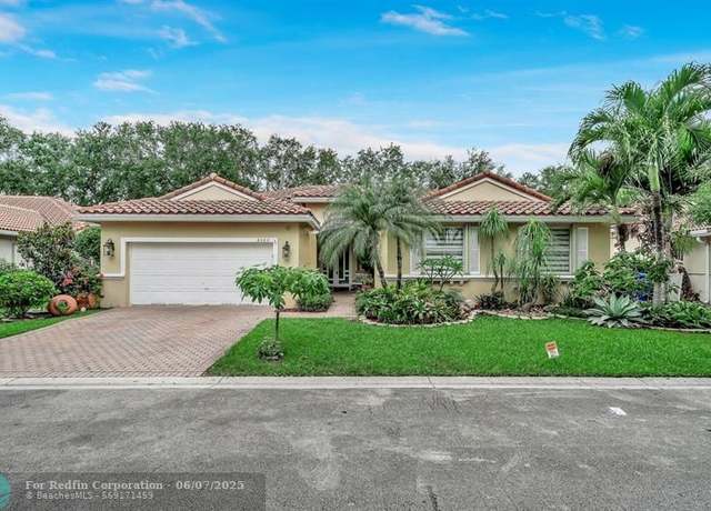 Property at 5323 SW 34th Way, Fort Lauderdale, FL 33312, 4 beds, 2.5 baths