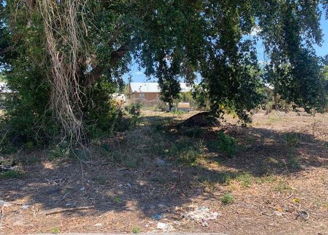 Property at 30 E Metcalfe St, FL 33825