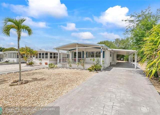 Property at 5531 Lagoon Dr, Fort Lauderdale, FL 33312, 2 beds, 2 baths