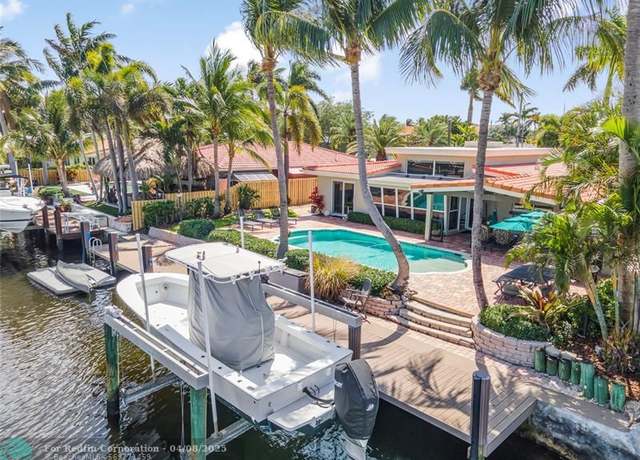 Property at 330 SE 14th Ave, Pompano Beach, FL 33060, 3 beds, 2 baths