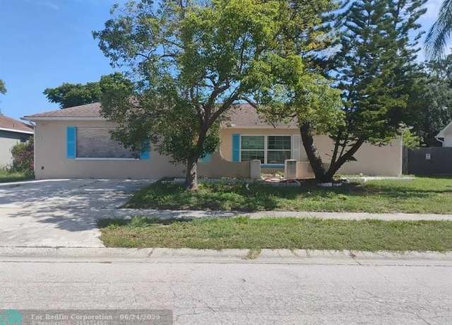 Property at 2817 Narcissus Dr, FL 34691, 3 beds, 2 baths