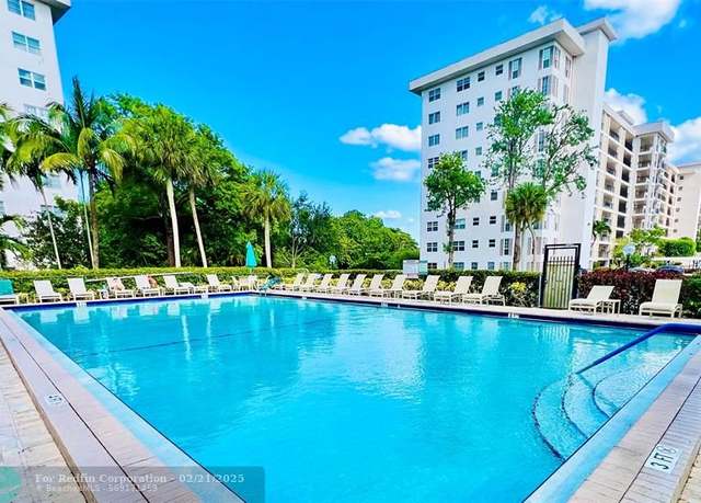 Property at 3150 N Palm Aire Dr #307, Pompano Beach, FL 33069, 1 bed, 1.5 baths