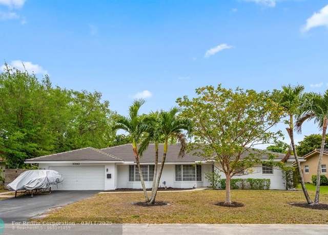 Property at 10140 NW 37 St, Coral Springs, FL 33065, 3 beds, 2 baths