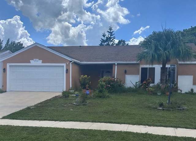 Property at 9978 Moss Pond Dr, Boca Raton, FL 33496, 3 beds, 2 baths