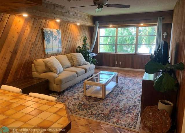 Property at 4311 Crystal Lake Dr #314, Deerfield Beach, FL 33064, 2 beds, 2 baths