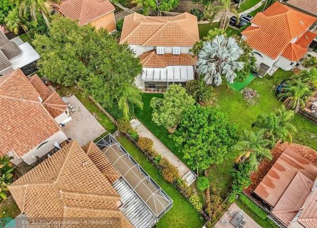 Property at 11230 Reveille Rd, Cooper City, FL 33026, 3 beds, 2.5 baths
