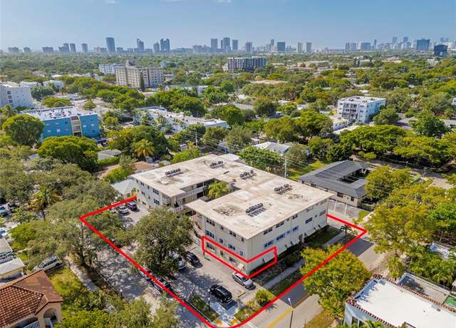 Property at 1958 Monroe #110, Hollywood, FL 33020, 2 beds, 2 baths