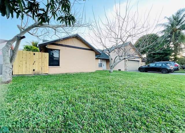 Property at 8530 NW 52nd St, Lauderhill, FL 33351, 4 beds, 2.5 baths