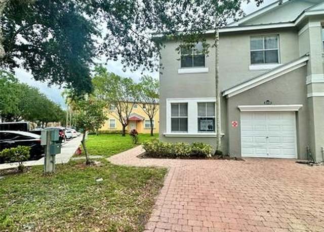 Property at 2222 Shoma Dr, Royal Palm Beach, FL 33414, 4 beds, 3 baths