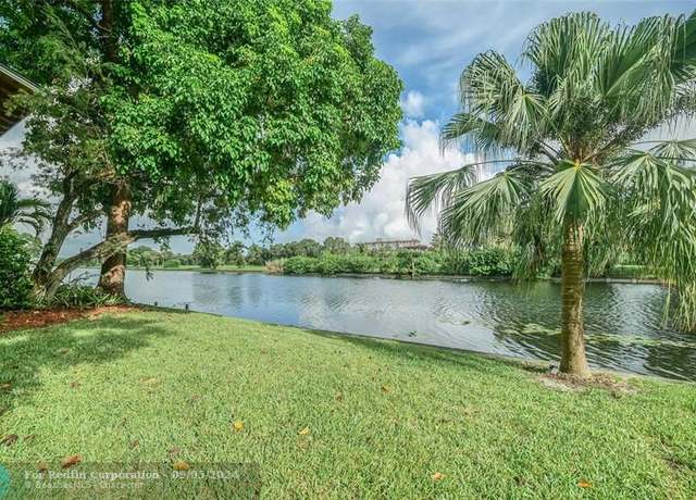 Property at 5513 Constant Spring Ter #227, Fort Lauderdale, FL 33319, 2 beds, 2.5 baths