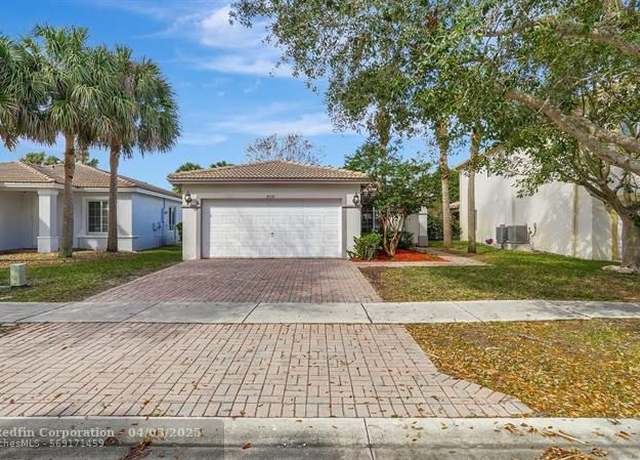 Property at 4558 SW 125th Ln, Miramar, FL 33027, 3 beds, 2 baths