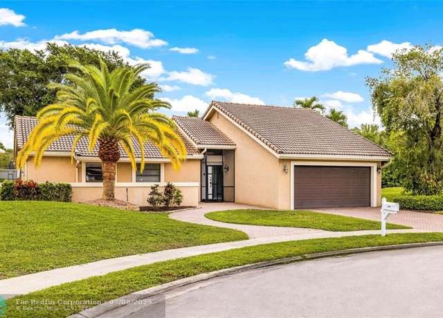Property at 21344 Escondido Way, Boca Raton, FL 33433, 3 beds, 2 baths